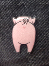 Load image into Gallery viewer, Pins - Pigs
